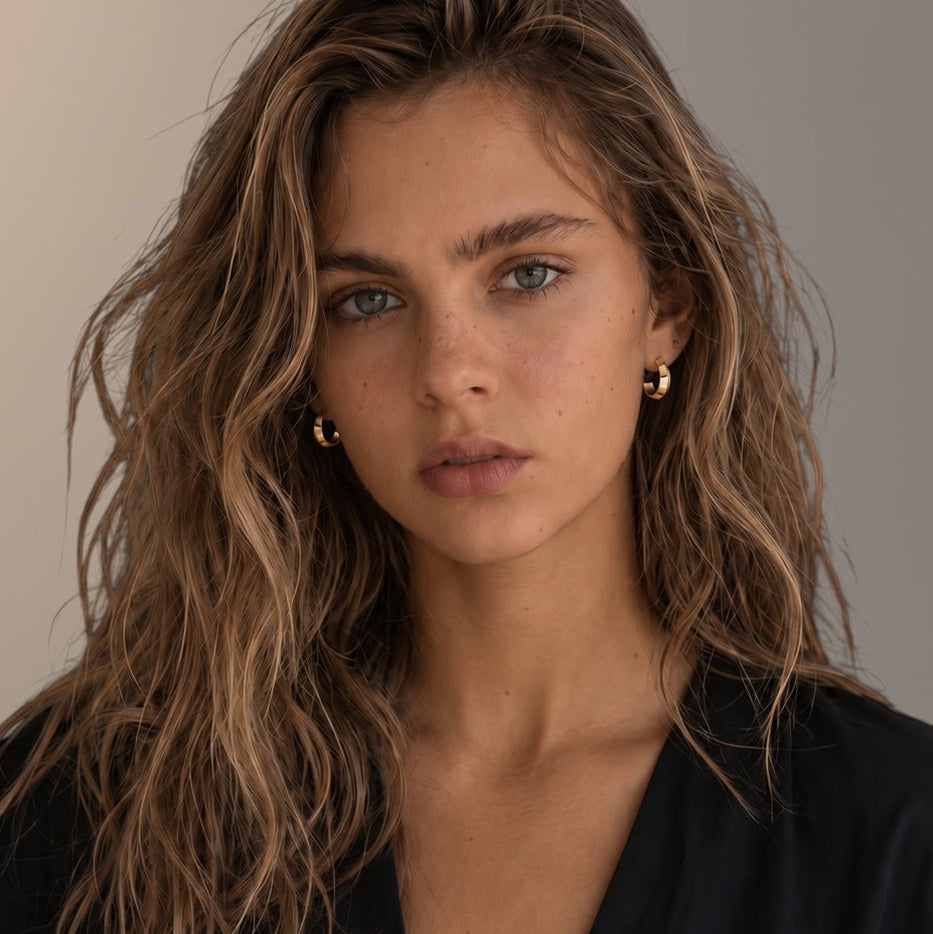 Aura Mini Hoops