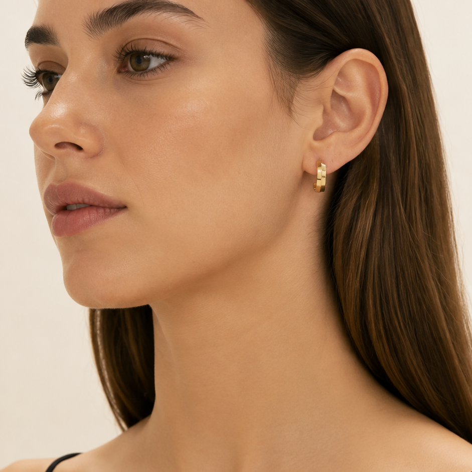 Aura Mini Hoops