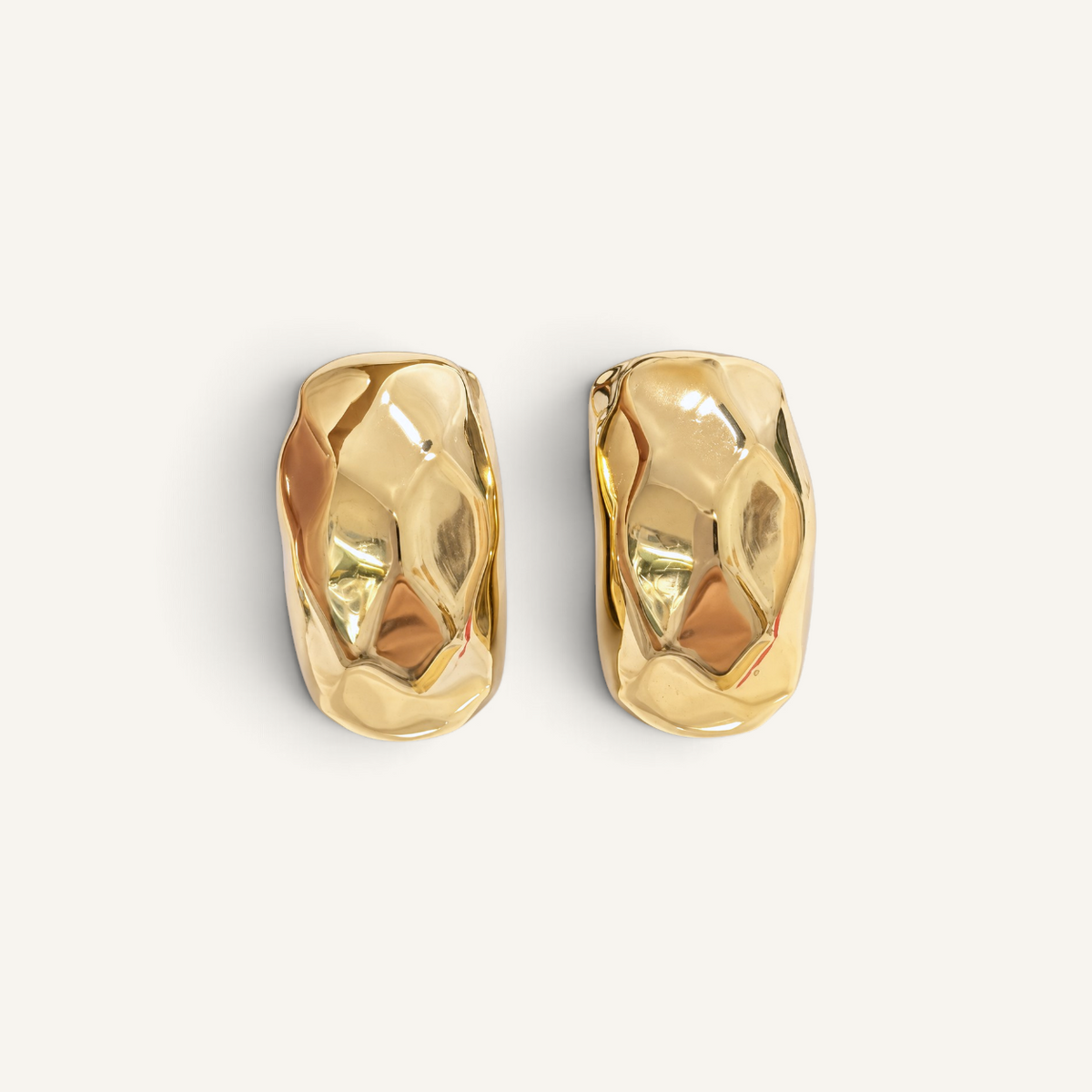 Roca Studs
